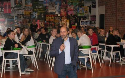 Kamerlid Marcouch aanwezig bij Marokkaans ontbijt Clusius College