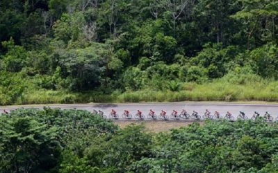 COLUMNS 6 Marokkaanse ploeg wint ploegentijdrit in Gabon