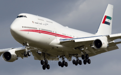 NOORD-AFRIKA 5 Toestel maakt noodlanding in Nador