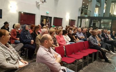 Gedoemd tot wij zij denken