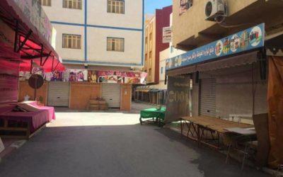 NOORD-AFRIKA 11 Nador: bende opgerold die huizen wereld-Riffijnen leeggeroofde