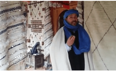 Ontdek de geheimen van het maken van Amazigh-tapijten 