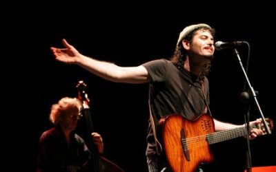 Riffijnse kunstenaar kijkt machteloos toe naar stervende vader