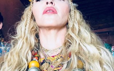 Madonna behangen met Amazigh juwelen tijdens MTV Music Awards