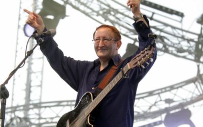 BUITENLAND 1 2020 De zanger Idir, Ambassadeur van het Kabylische lied, is overleden